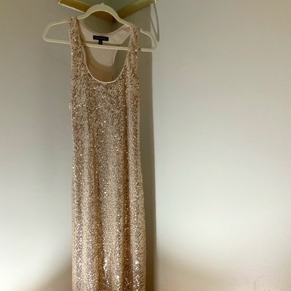 Banana Republic Dresses & Skirts - Women’s Sz M Gold Sequin Slip Dress Banana Republic Perfect